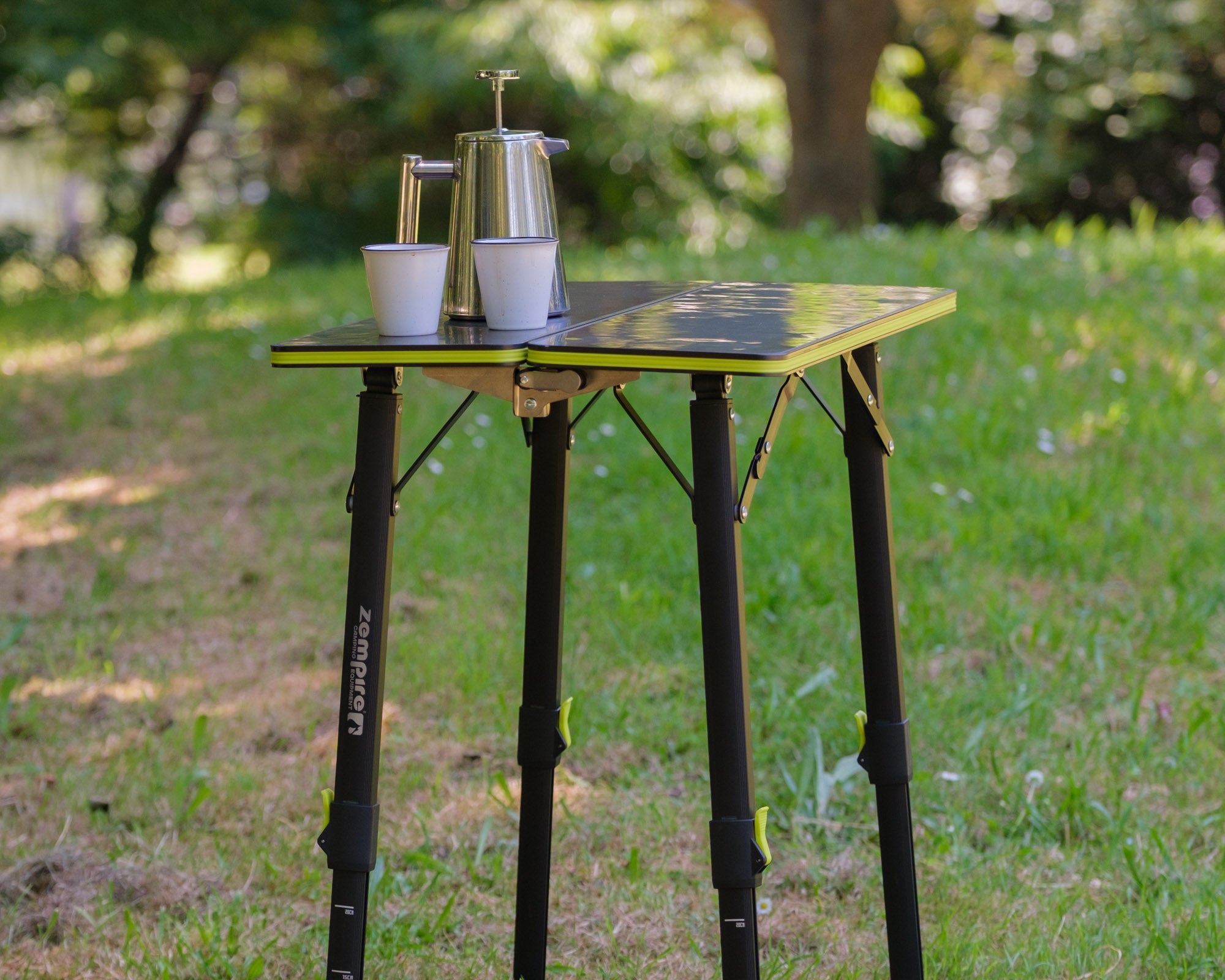 Hexolite 60 Folding Camping Table