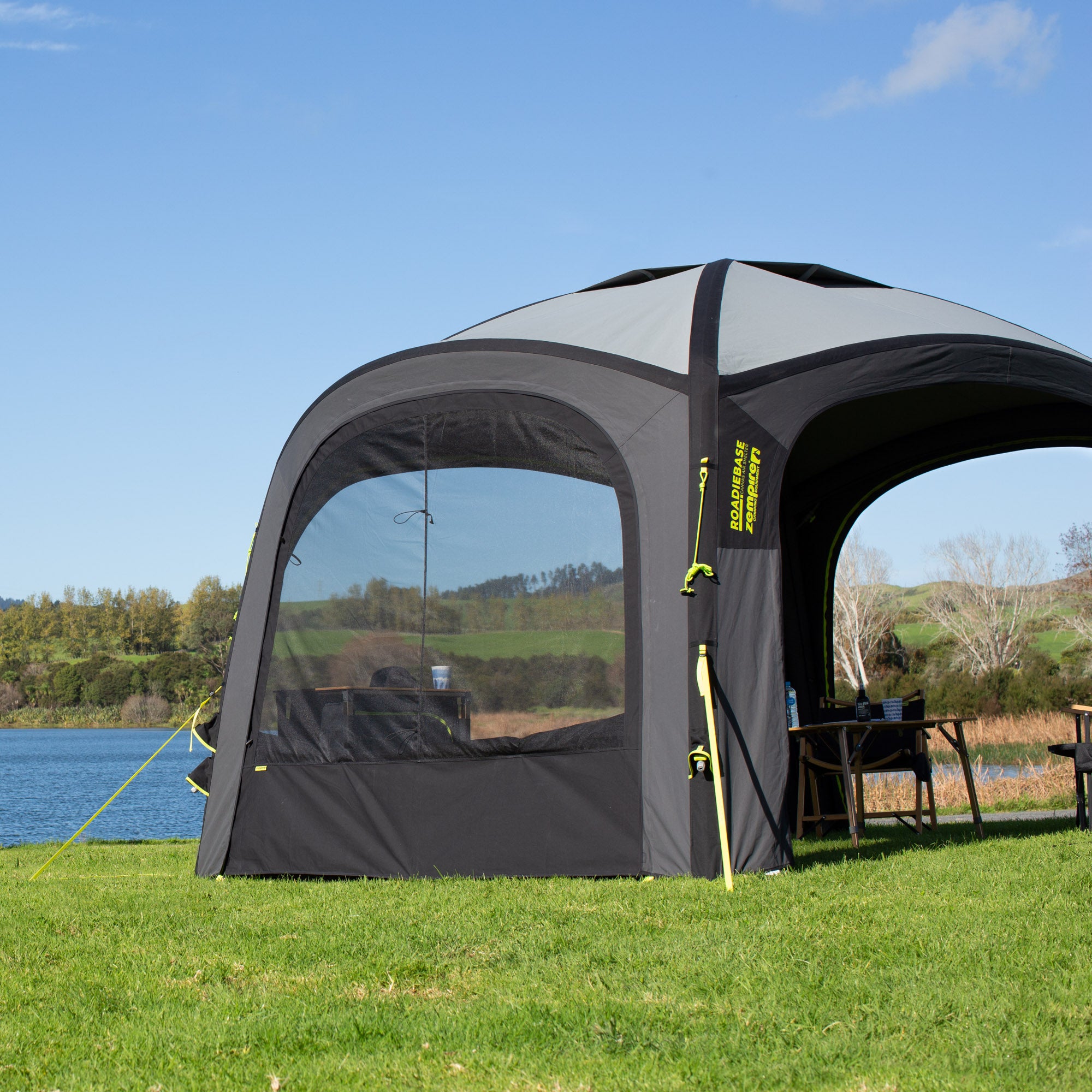 Zempire Roadiebase Deluxe Wall S ZIPS ON EASILY