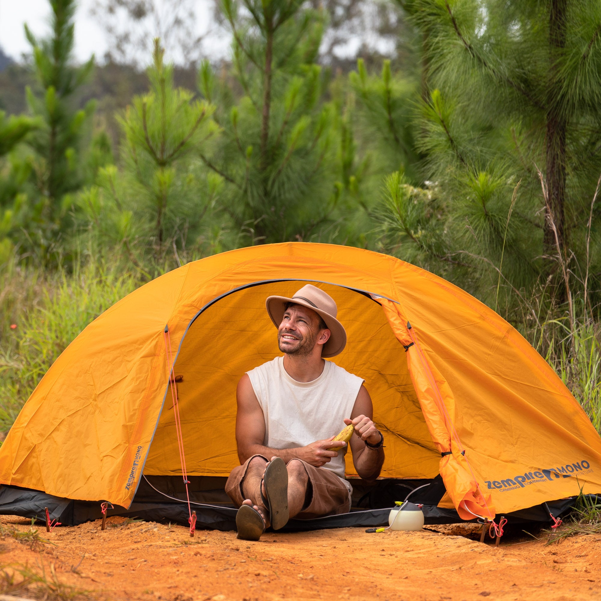 1 man hiking tent Zempire Mono Naloo Chameleon: Montage Mud-Guards männer Farbe:144 this tent is easy